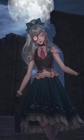 Rose in Ruin image