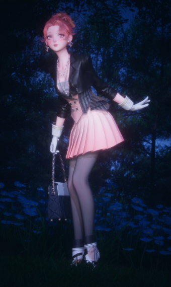 Vivienne Noire image