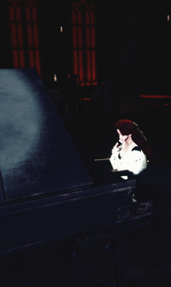 Pianist of the Queen's Ruins image