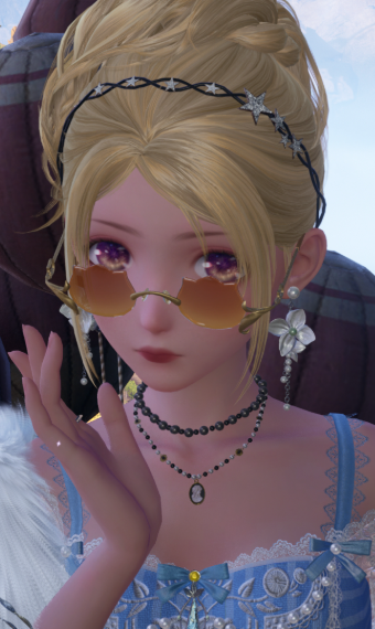 High-Fashion Explorer image