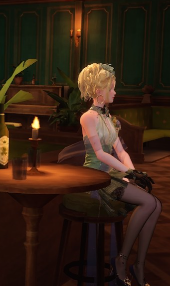 Bibcoon's Chuckle Club Lounge singer image