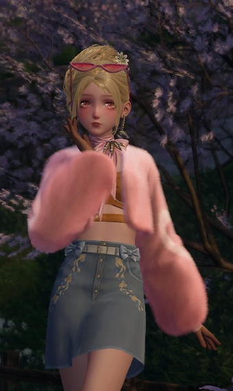 Glam Stroll image