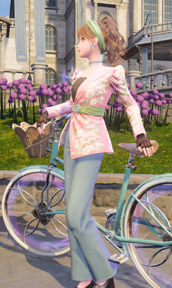 Avant Casual image