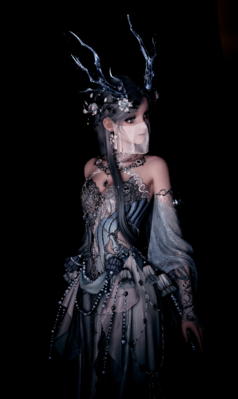 Gleaming Omen image