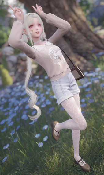 A Graceful, Casual Outing image