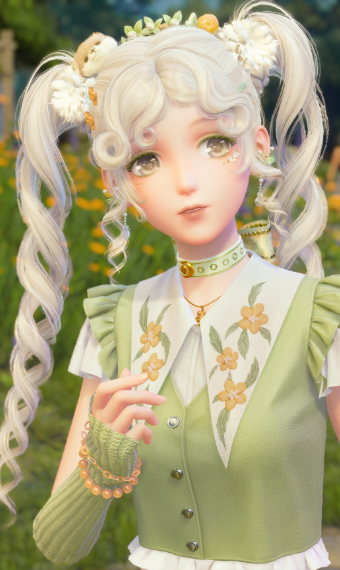 Sunlit Clover image