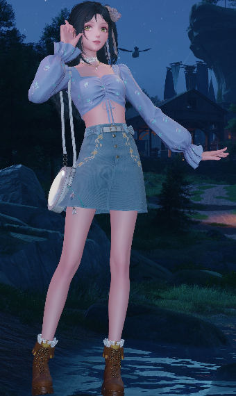 Styling Challenge: Water Purse image